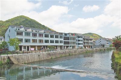 2、四明山镇
