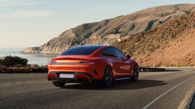 ​小米汽车：不可魔改升级SU7车机硬件，勿轻易尝试极限驾驶