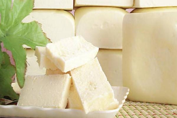 奶豆腐是哪里的特产 奶豆腐能补钙吗