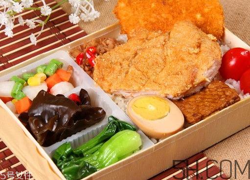 鸡排饭上的酱汁怎么做 鸡排饭上的酱汁哪里买