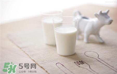 纯牛奶可以做面膜吗?纯牛奶做面膜后还用洗掉吗?