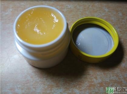 小蜜缇润唇膏怎么样?小蜜缇润唇膏好用吗?