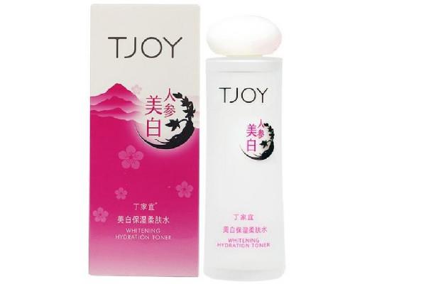 保湿水的成分里有酒精吗 保湿水有酒精味好吗