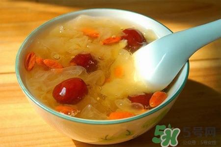 银耳红枣汤要炖多久？银耳红枣汤要煮多长时间？