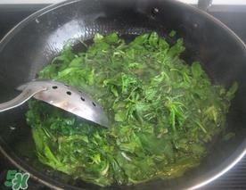 荠菜怎么焯水？荠菜焯水多久？