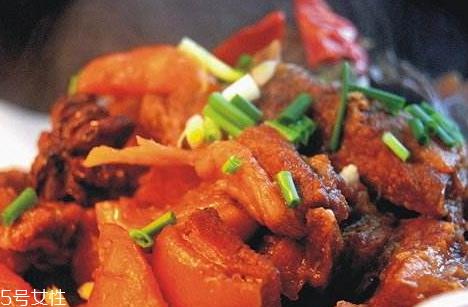 红烧羊肉可以放冰糖吗 当然可以