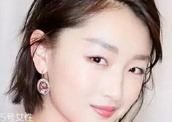 眼睛小适合什么颜色的眉笔？眉笔色号不可过深