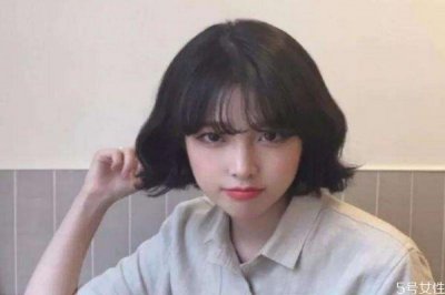 ​用吹风机怎么吹卷发 吹风机吹头发的技巧