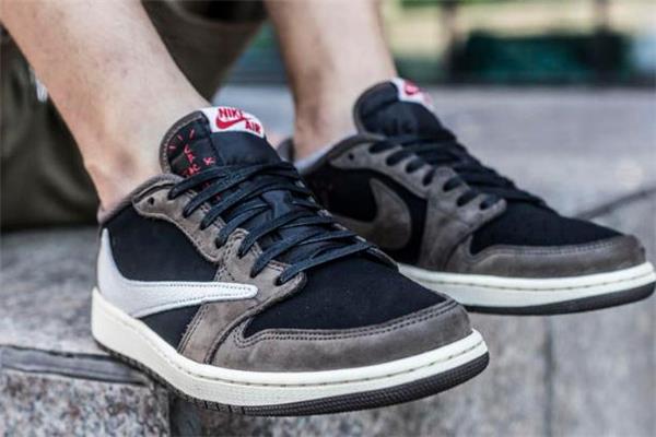 aj1倒钩低帮真假对比-aj1 travis scott倒钩低帮真假鉴定