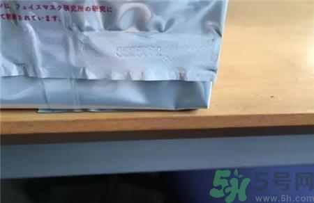 露露伦面膜怎么辨别真假?露露伦面膜真假鉴别