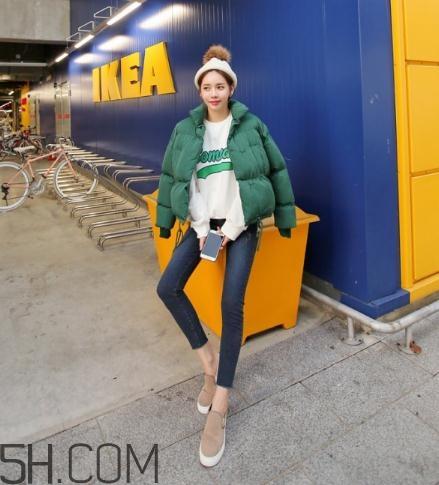 绿色羽绒服怎么搭配？绿色羽绒服搭配图片