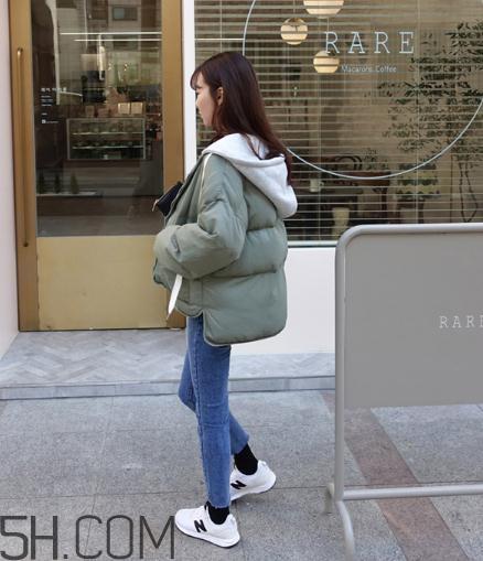 绿色羽绒服怎么搭配？绿色羽绒服搭配图片