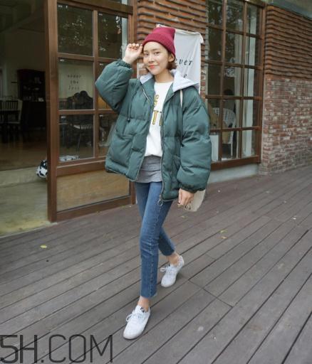 绿色羽绒服怎么搭配？绿色羽绒服搭配图片
