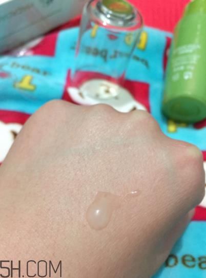 诗婷露雅保湿补水精华液使用心得_产品评测