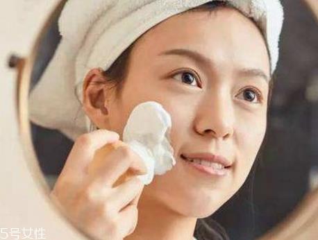 混合性皮肤用什么护肤品好 混合性皮肤怎么补水
