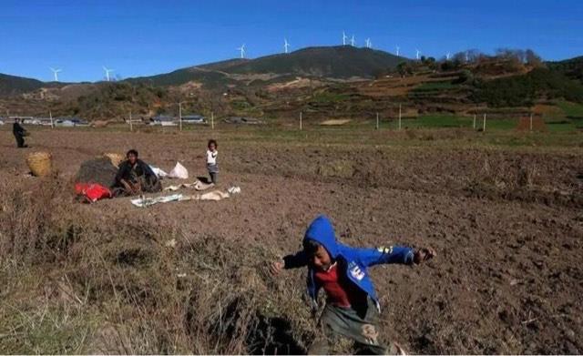 探秘国内十大贫困县排行榜:彝族布拖县地震频发  1