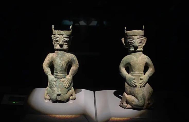 探秘三星堆真的挖出手机了吗？（三星堆文明来自何方）  3