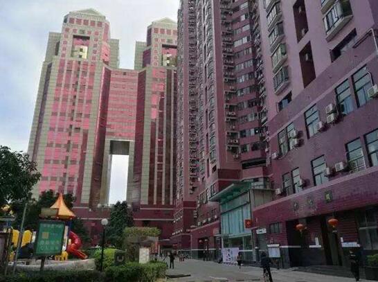 探秘深圳中银大厦为何是红色（红色的外表墙面可以震邪）  1