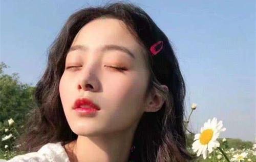 女生问你喜欢我哪一点怎么回答比较好1