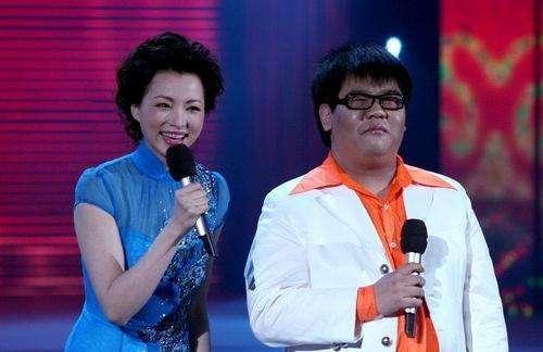 盲人歌手杨光近况，上《星光大道》一夜成名，目前还是单身