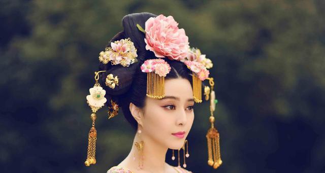 袁天罡一生只为两个女人算过命：一人成为女皇，另一人母仪天下