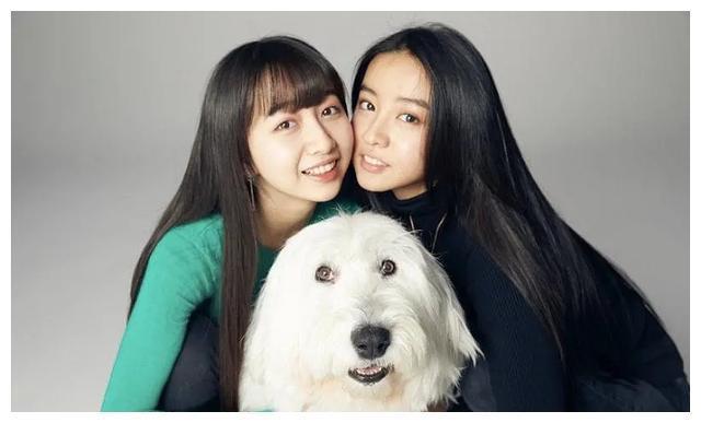 木村拓哉大女儿也出道了，从眼到脸都觉得比妹妹肿，颜值相当路人