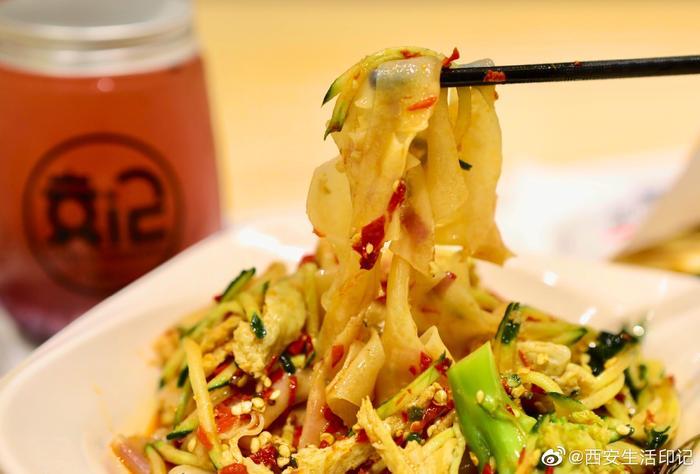 袁记腊汁肉夹馍，给你一份儿时的记忆