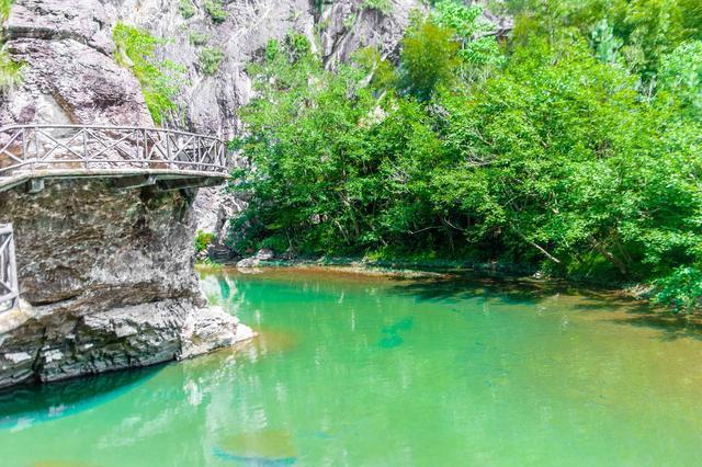 这里是中国山水诗的摇篮，四季的风景都足以媲美九寨沟，你想去吗