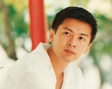 ​一夜能输1个亿，放弃267亿家产出家，何宝生隐入佛门究竟为何？