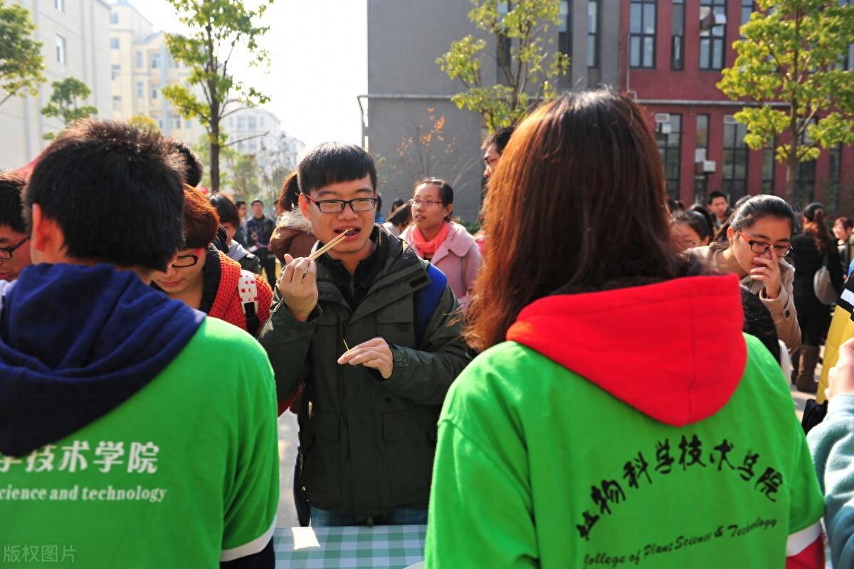 学累了吗？一起来欣赏一下华中农大的美景吧