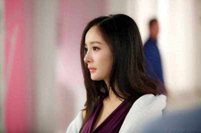 ​为什么杨幂会有杨臭脚的绰号？