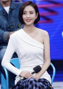 ​女演员 佟丽娅