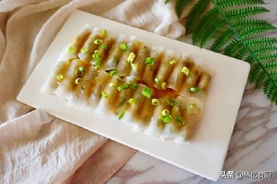 ​萝卜这样做太好吃了，搭配鸡蛋猪肉做一道高大上美食，好看又好吃