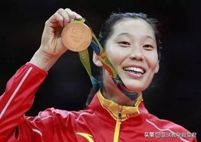 ​日本排球女神木村纱织，因“挺胸照”走红，婚后被嘲笑“重口味”