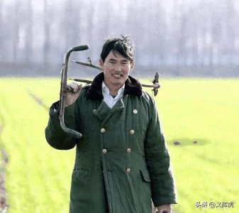 ​一手好牌打稀烂！从网红到路人，54岁大衣哥落魄现状，真不怪别人