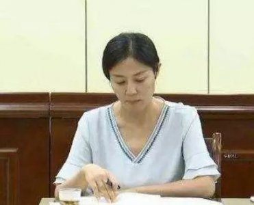 ​“最美”女官姜保红：肉身开路10余年，未能平稳着地，下场凄惨。