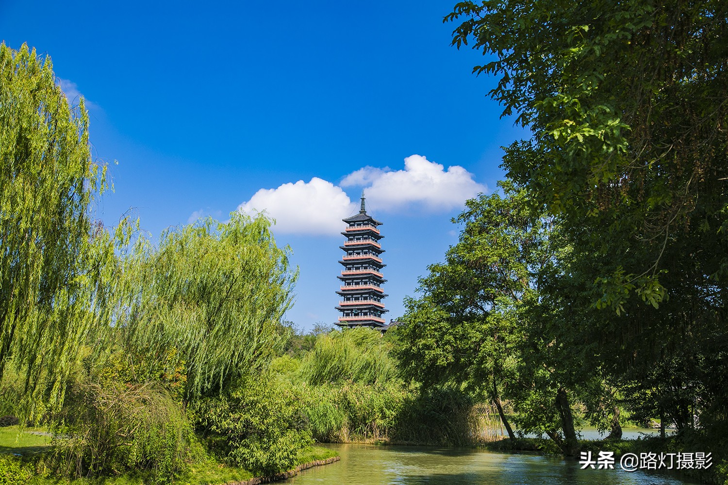 中国最适合养老的城市（最适合居住和养老的四座城市）