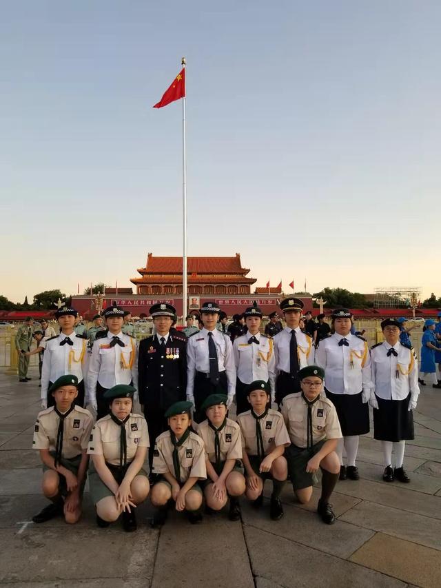 香港学校回归升旗（香江来信升挂国旗举行升旗典礼）(8)