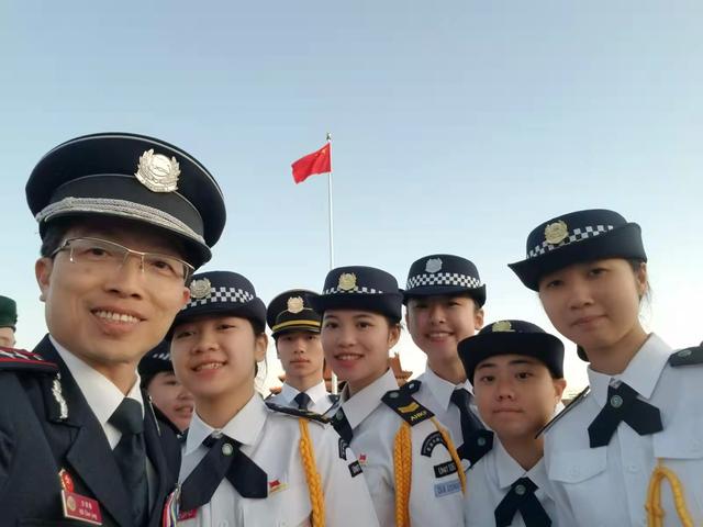 香港学校回归升旗（香江来信升挂国旗举行升旗典礼）(7)