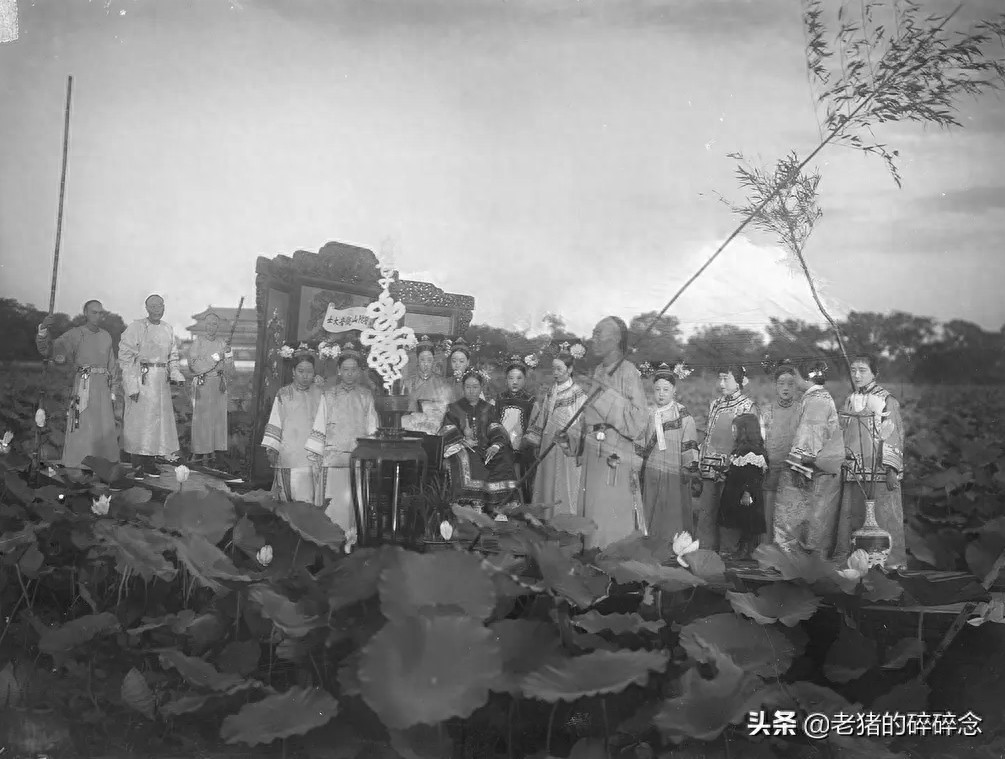 难得的一组慈禧“老佛爷”的真容照,图五是其cosplay照