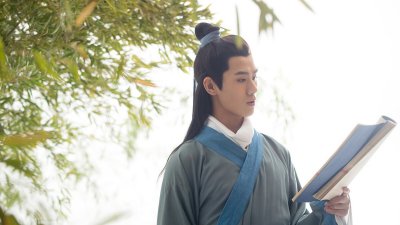 ​小说：重生归来，她一脚将渣男给踹了，渣男妹妹让她跪地求饶