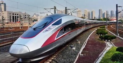 ​高铁再提速，新增多条时速300、350公里线路