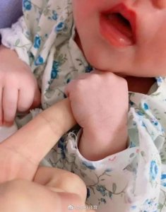 ​恭喜！吴敏霞诞下女儿正式当妈！网友：新一代跳水皇后？