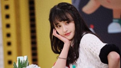 ​网曝郑爽用小号发文疑暗中蓄力等待反击，配图颇有深意，遭人怒怼