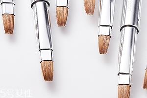 口红刷怎么清洗?温水和中性洗涤剂清洗 口红刷怎么清洗?温水和中性洗涤剂清洗