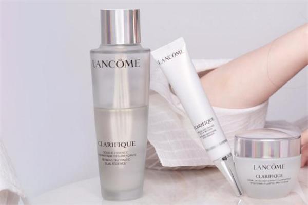 兰蔻极光精华怎么样 兰蔻极光精华好用吗 兰蔻极光精华怎么样 兰蔻极光精华好用吗