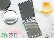 送女生镜子代表什么?男生送女生镜子的含义 送女生镜子代表什么?男生送女生镜子的含义