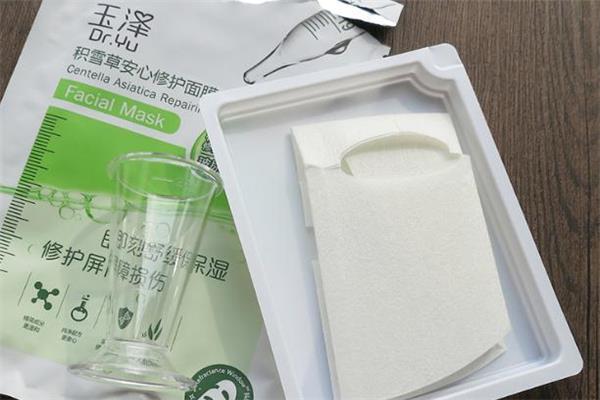 玉泽积雪草安心修护面膜成分 玉泽面膜用完要洗脸吗 玉泽积雪草安心修护面膜成分 玉泽面膜用完要洗脸吗