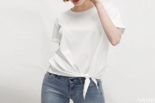 圆领t恤衣领大了怎么改小 t恤怎么洗领子不变形 圆领t恤衣领大了怎么改小 t恤怎么洗领子不变形