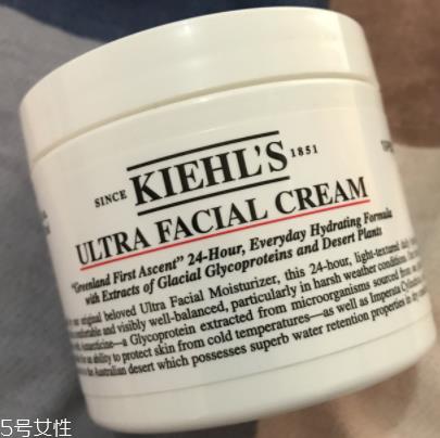 科颜氏保湿霜搓泥刺痛原因 科颜氏高保湿霜的搓泥之谜